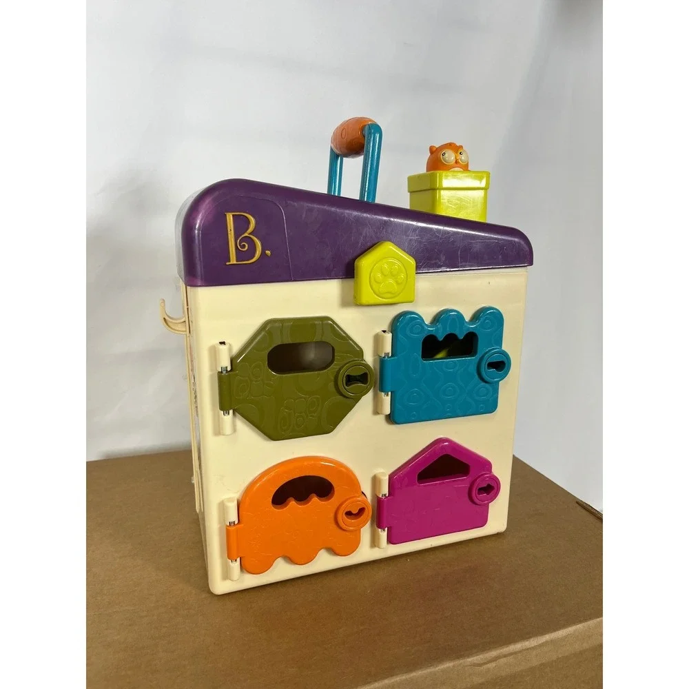 B. Toys toys pet